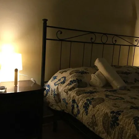 Vakantiehuis A Casa Del Prof Acireale